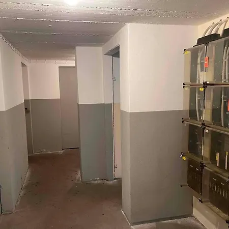 Geraeumige In Ruhiger Lage In Mit Netflix Apartment