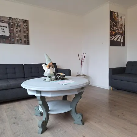 Geraeumige In Ruhiger Lage In Mit Netflix Apartment