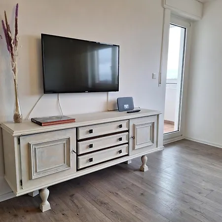 Apartment Geraeumige In Ruhiger Lage In Mit Netflix