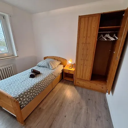 Geraeumige In Ruhiger Lage In Mit Netflix Apartment