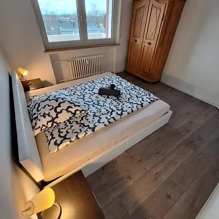 Geraeumige In Ruhiger Lage In Mit Netflix Gütersloh